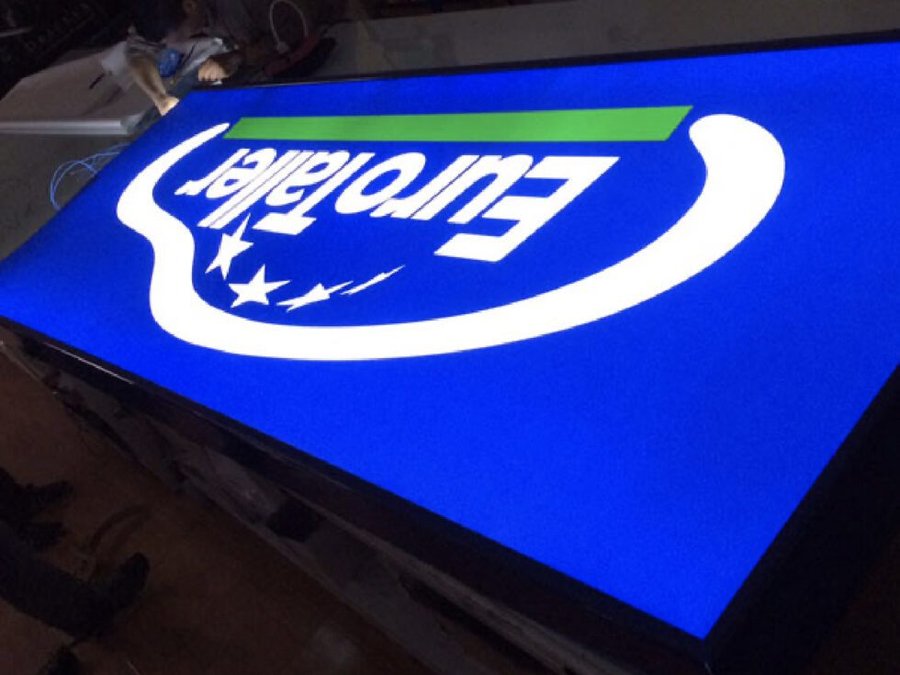 Cartelería luminosa LED frontlight backlight rótulo iluminado Ramos Mejía